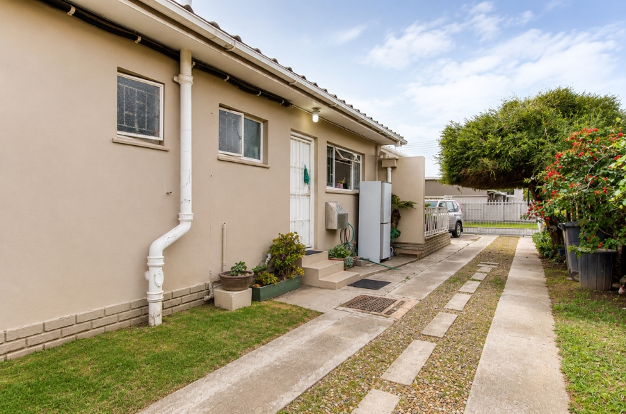 3 Bedroom Property for Sale in Strand North Western Cape